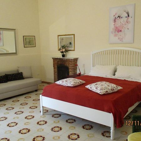 Resort Giardino Degli Aranci - Casa Lisca Baronissi Kültér fotó