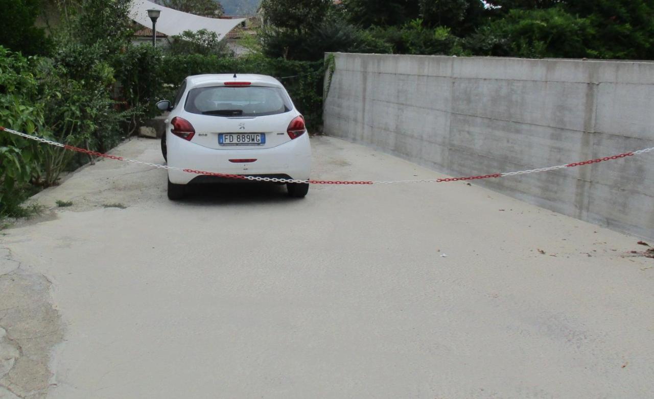 Resort Giardino Degli Aranci - Casa Lisca Baronissi Kültér fotó